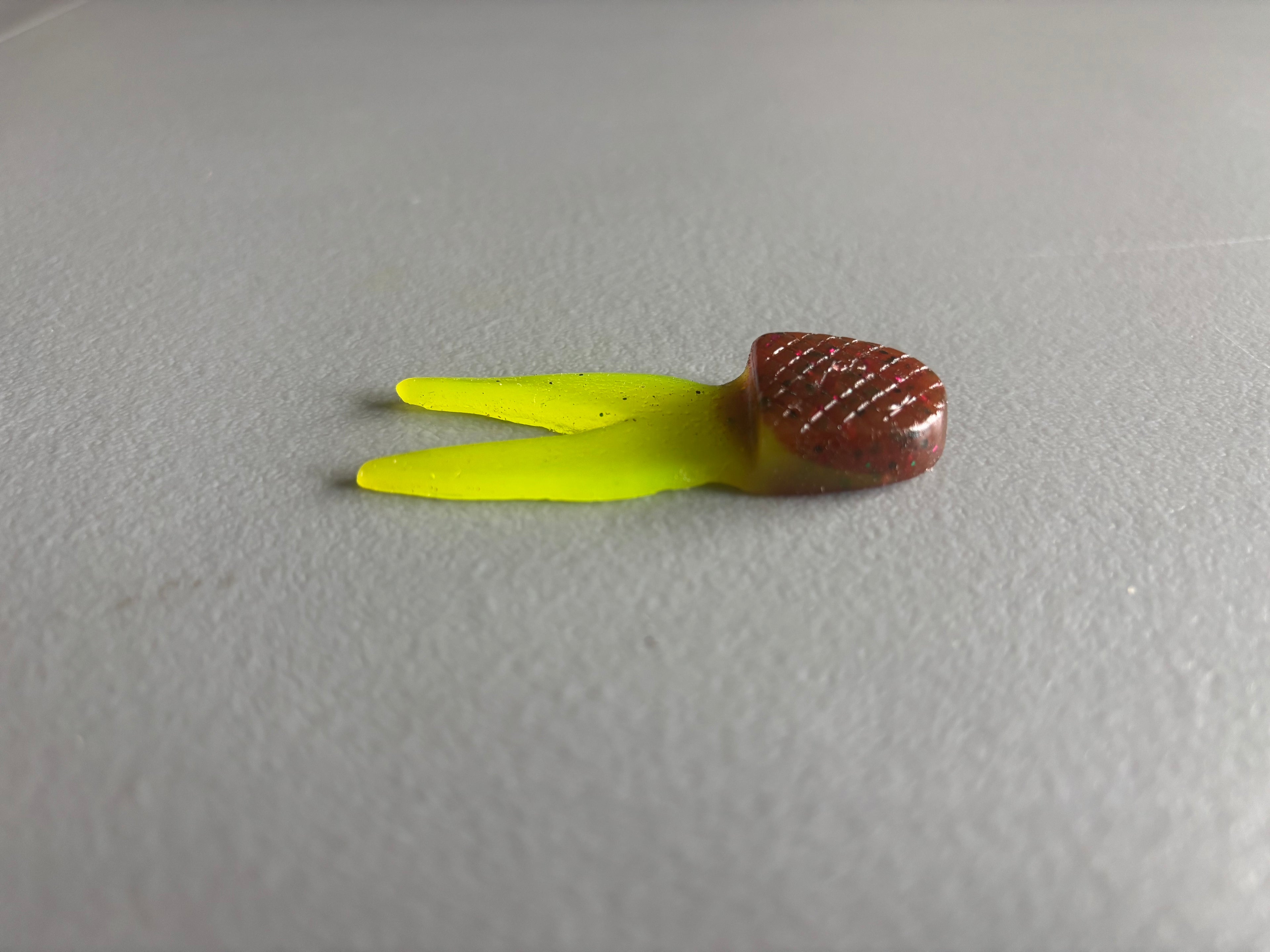 Chunks 2-1/2”- Chartreuse Rootbeer 4 per pack- coffee scent